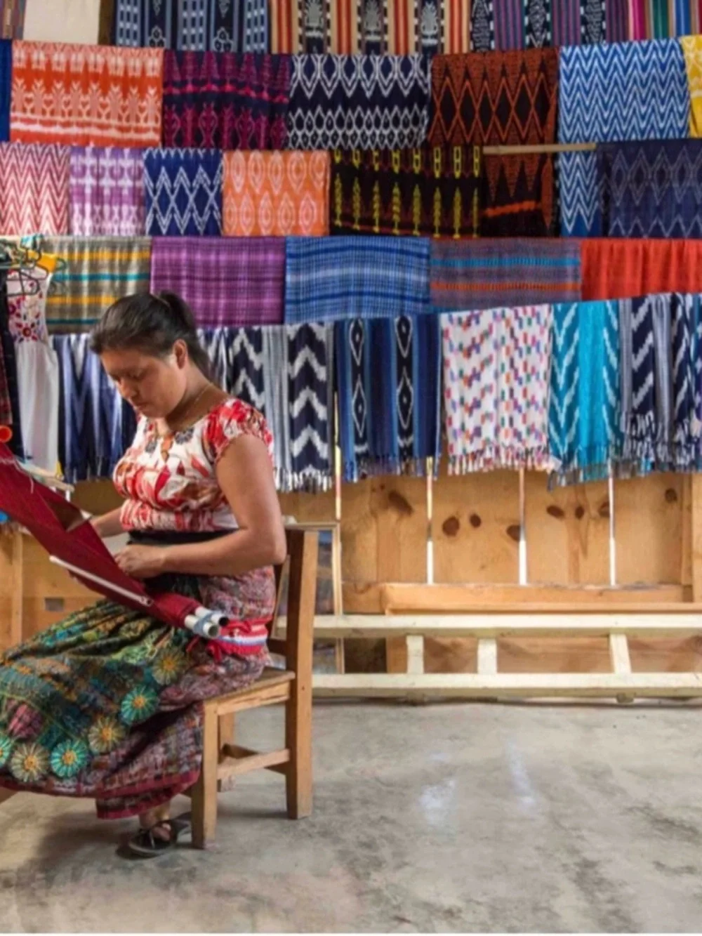 Guatemalan  leather and Embroidered Travel Tote Bag with Multicolor Panel - Picture 15 of 17